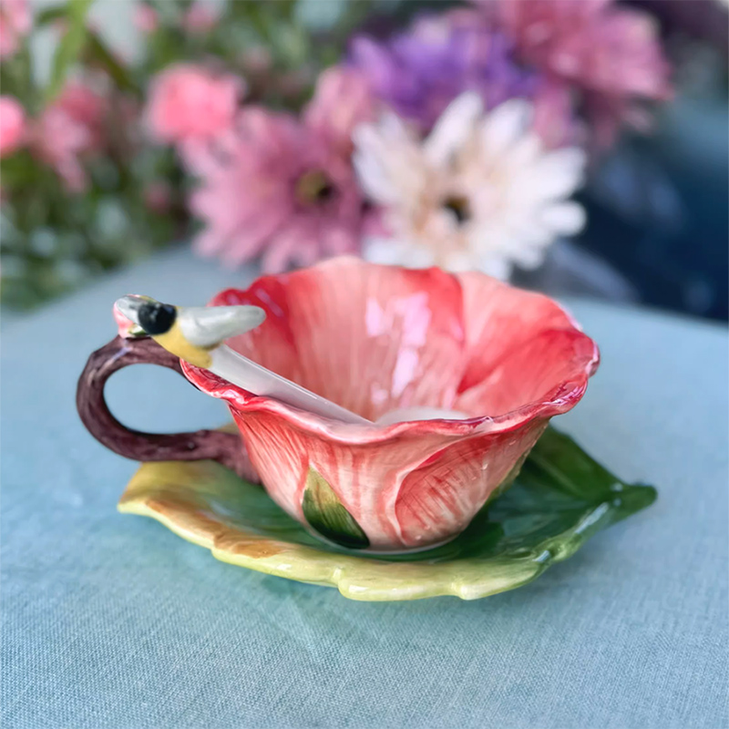 Coffee Or Tea Please - Ceramiczny kubek do kawy z talerzykiem